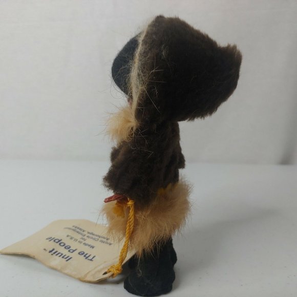 Inuit The People Girl Doll Toy 6" Traditional Native Fur Clothing USA Alaska - Picture 4 of 11